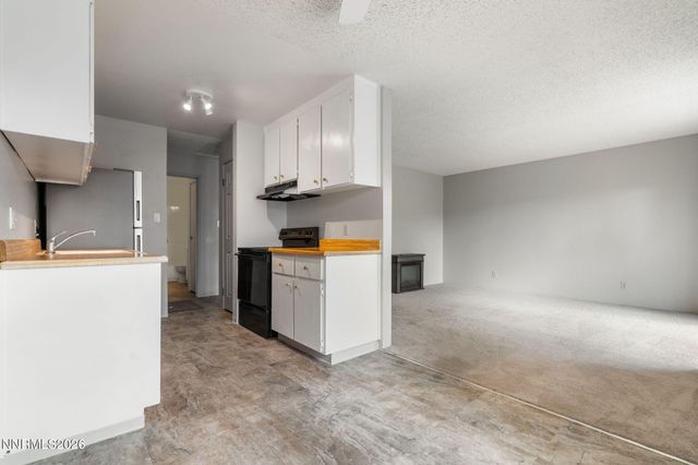 400 S Saliman Road Unit 104, Carson City, NV 89701