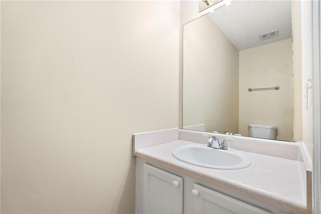 5333 Knights Landing, Ellenwood, GA 30294