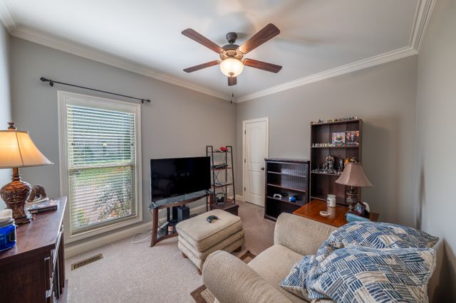 901 Larkspur Ln, Lebanon, TN 37087