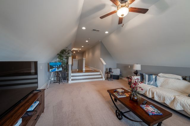 901 Larkspur Ln, Lebanon, TN 37087