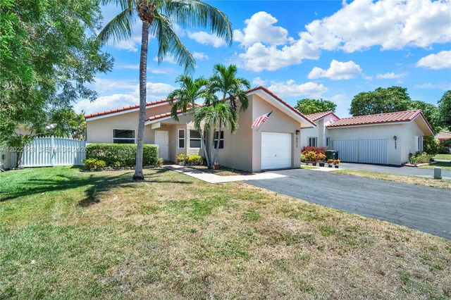 10813 SW 158th Ln, Miami, FL 33157
