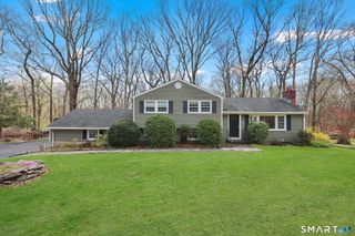 115 Williamsburg Drive, Monroe, CT 06468