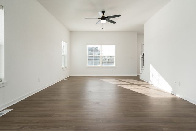 15571 Finley Way, South Beloit, IL 61080