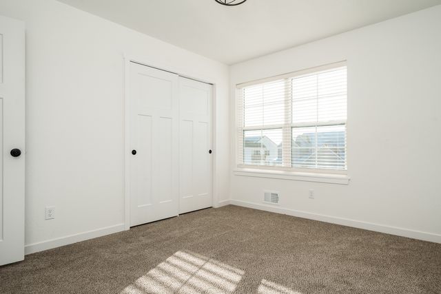 15571 Finley Way, South Beloit, IL 61080