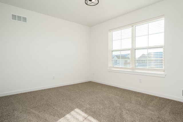 15571 Finley Way, South Beloit, IL 61080