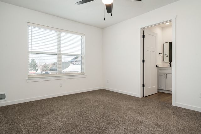 15571 Finley Way, South Beloit, IL 61080