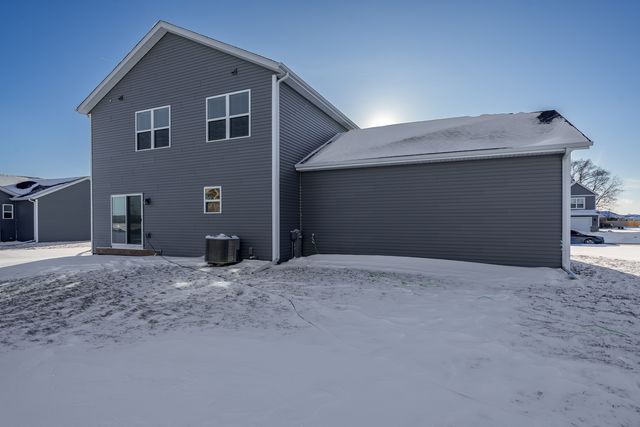 15571 Finley Way, South Beloit, IL 61080