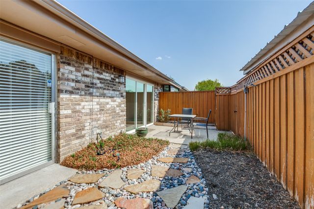 10732 Pagewood Drive 48, Dallas, TX 75230