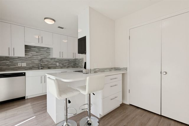 10732 Pagewood Drive 48, Dallas, TX 75230