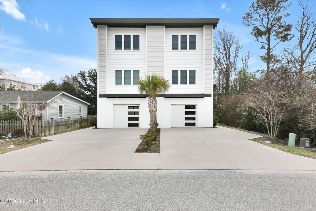 1407 Searay Lane Unit 2, Carolina Beach, NC 28428
