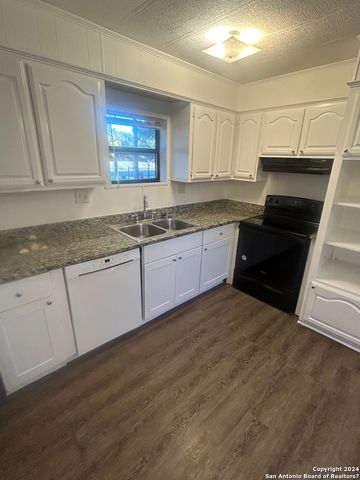 24815 aue, San Antonio, TX 78257