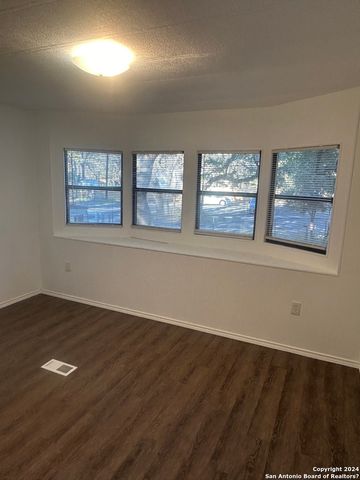 24815 aue, San Antonio, TX 78257