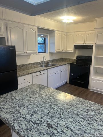 24815 aue, San Antonio, TX 78257