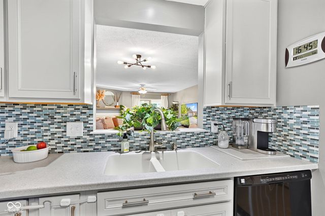 635 Muirfield Drive, Brownsburg, IN 46112