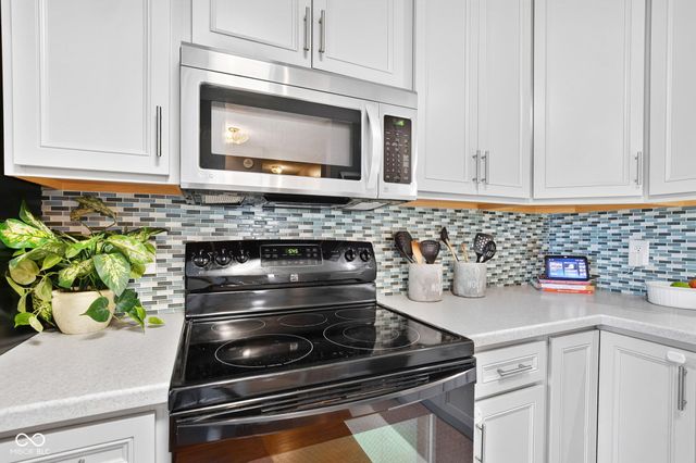 635 Muirfield Drive, Brownsburg, IN 46112