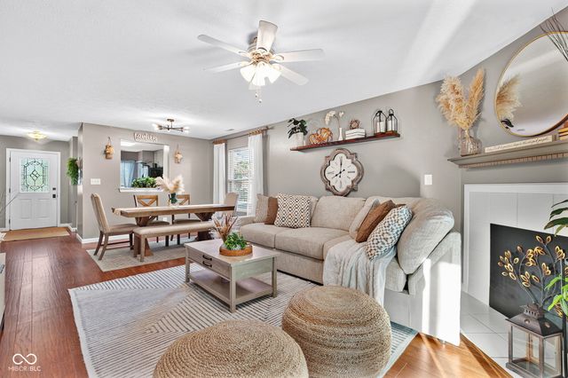 635 Muirfield Drive, Brownsburg, IN 46112