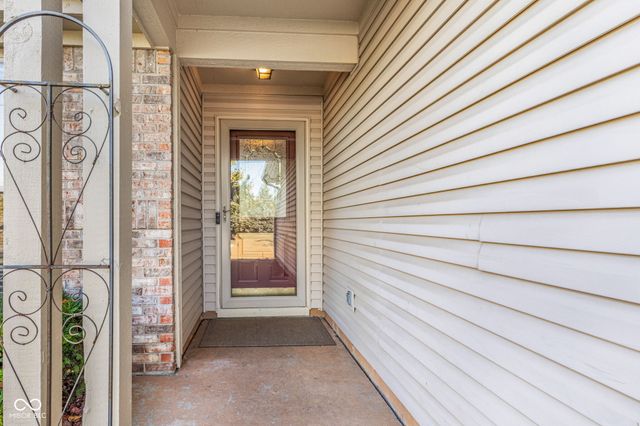 635 Muirfield Drive, Brownsburg, IN 46112