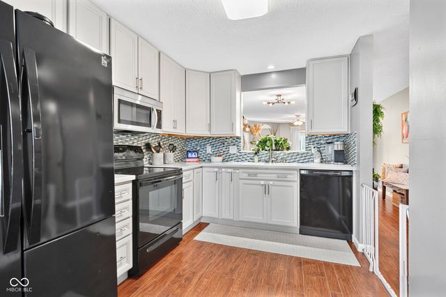 635 Muirfield Drive, Brownsburg, IN 46112