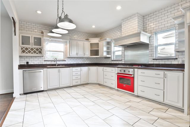 115 5th Street, Sugar Land, TX 77498