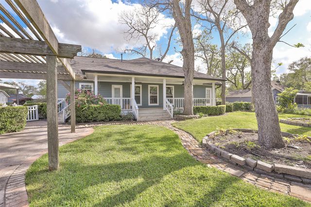 115 5th Street, Sugar Land, TX 77498