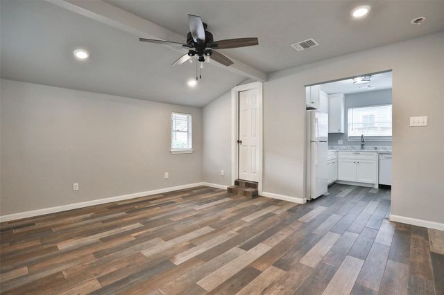 115 5th Street, Sugar Land, TX 77498