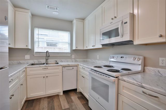 115 5th Street, Sugar Land, TX 77498