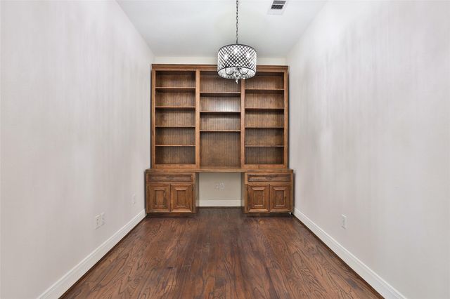 115 5th Street, Sugar Land, TX 77498