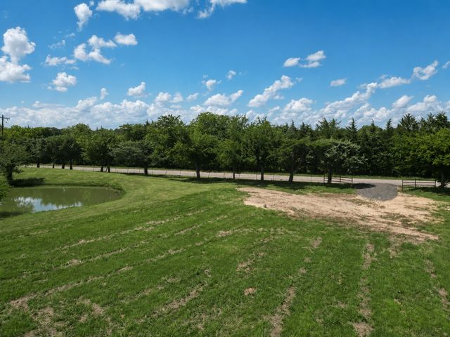 9999 Dugan Chapel Road, Bells, TX 75414