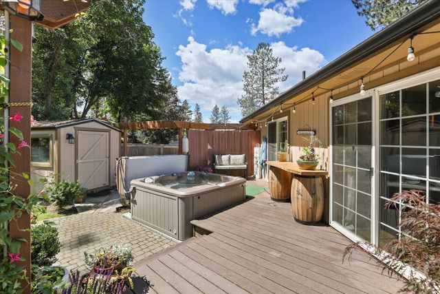 5511 W Rifle Club Rd, Spokane, WA 99208