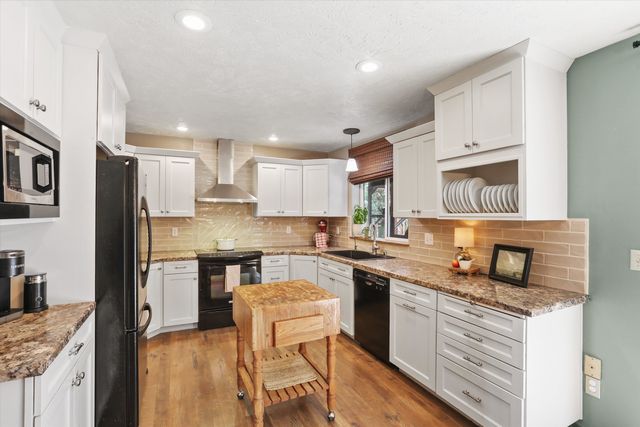 5511 W Rifle Club Rd, Spokane, WA 99208