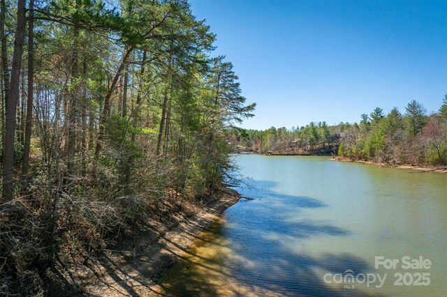 2148 E Bluewater Drive, Morganton, NC 28655