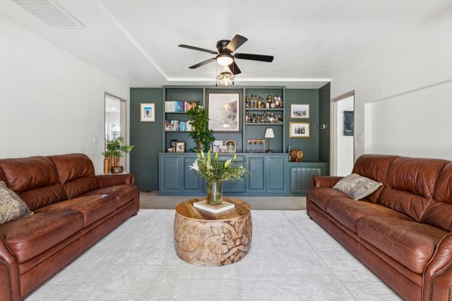 845 Sunrise Ave, Ripon, CA 95366