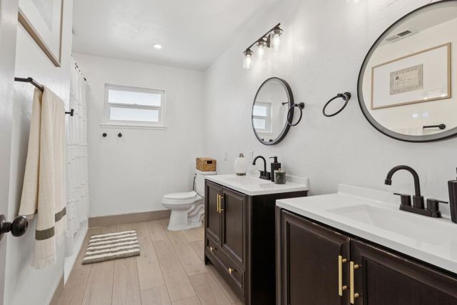 845 Sunrise Ave, Ripon, CA 95366