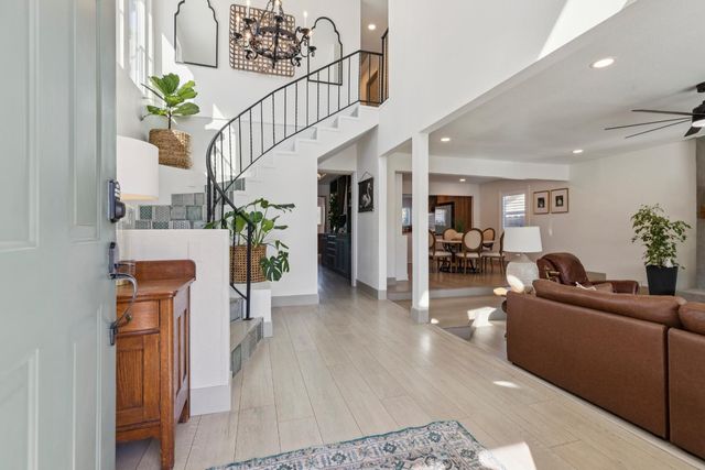 845 Sunrise Ave, Ripon, CA 95366