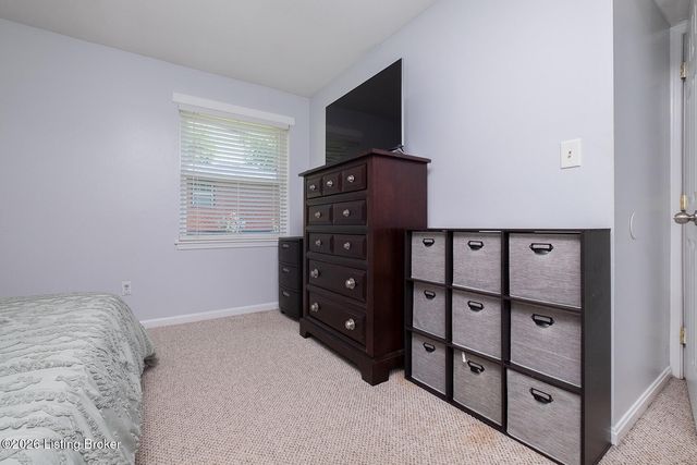 3620 Saint Edwards Dr, Louisville, KY 40299