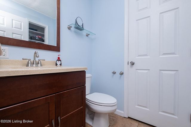 3620 Saint Edwards Dr, Louisville, KY 40299
