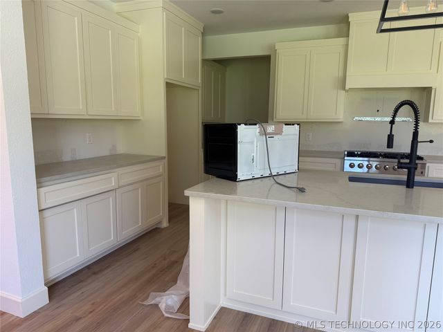 308 W Lauren Street, Kiefer, OK 74041