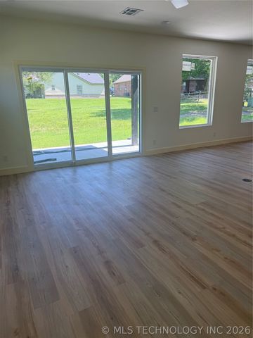 308 W Lauren Street, Kiefer, OK 74041