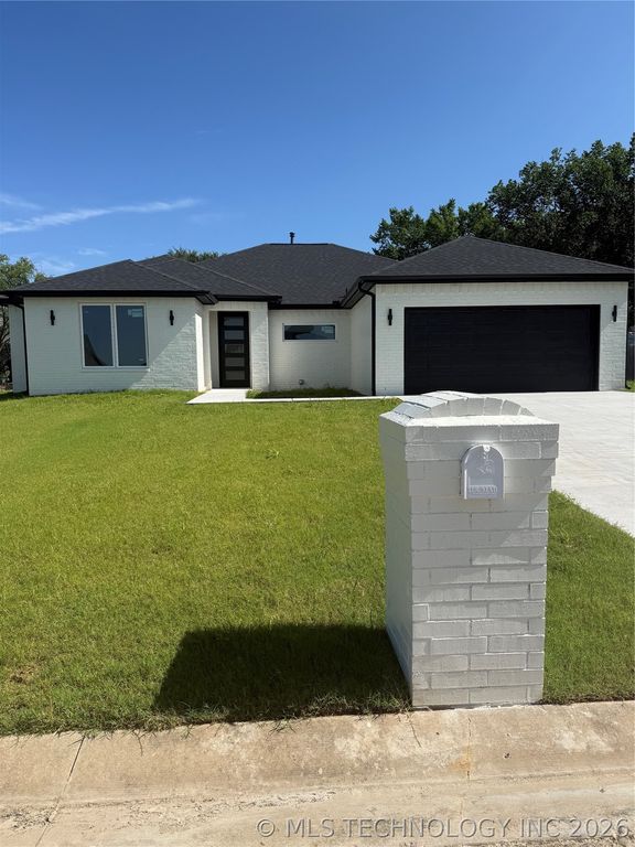 308 W Lauren Street, Kiefer, OK 74041