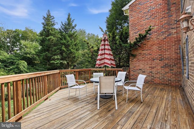 1110 MOOREFIELD CREEK RD SW, Vienna, VA 22180