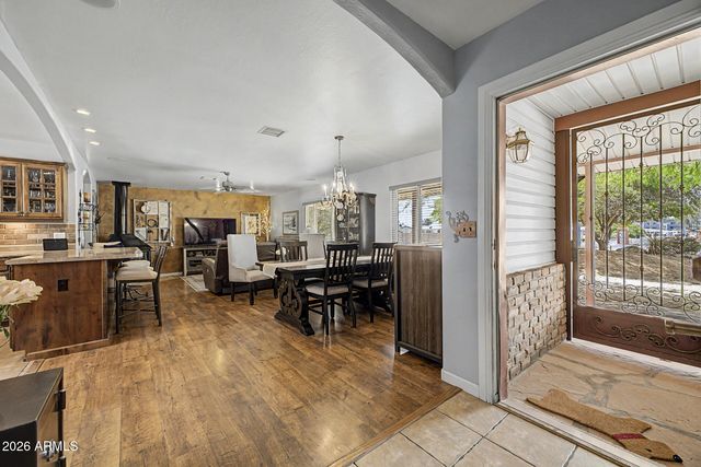 17629 N 16 Street, Phoenix, AZ 85022