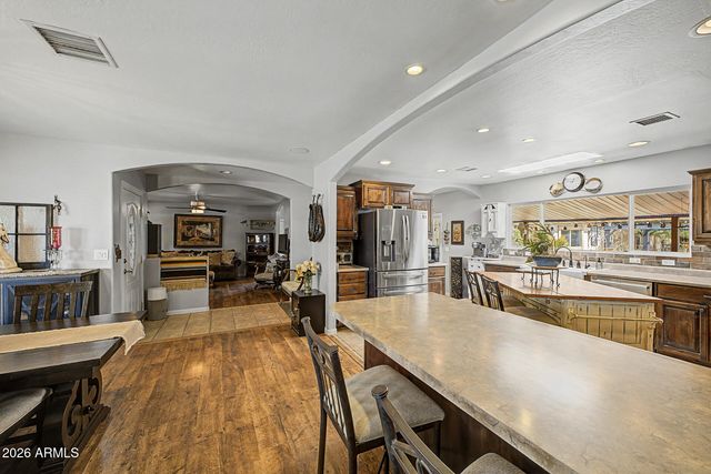 17629 N 16 Street, Phoenix, AZ 85022