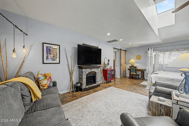 17629 N 16 Street, Phoenix, AZ 85022