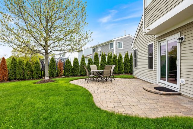 909 FOX CHASE DR Drive, Round Lake Beach, IL 60073
