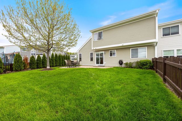 909 FOX CHASE DR Drive, Round Lake Beach, IL 60073