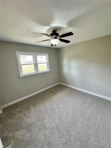 409 Hawthorne Drive, Union, MO 63084