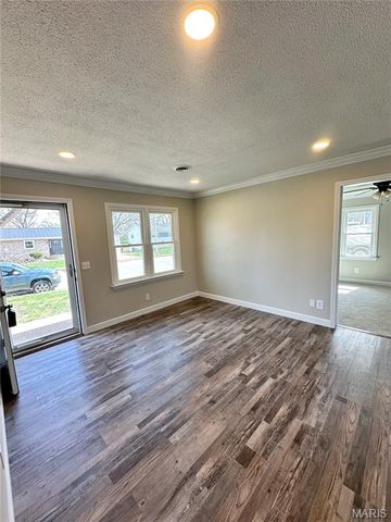 409 Hawthorne Drive, Union, MO 63084