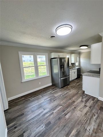 409 Hawthorne Drive, Union, MO 63084