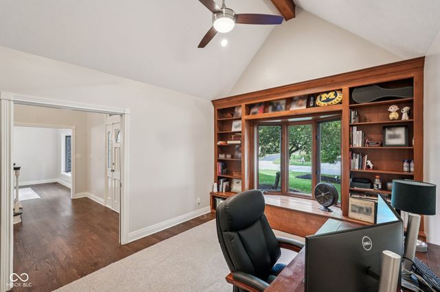 1985 Mulsanne Drive, Zionsville, IN 46077