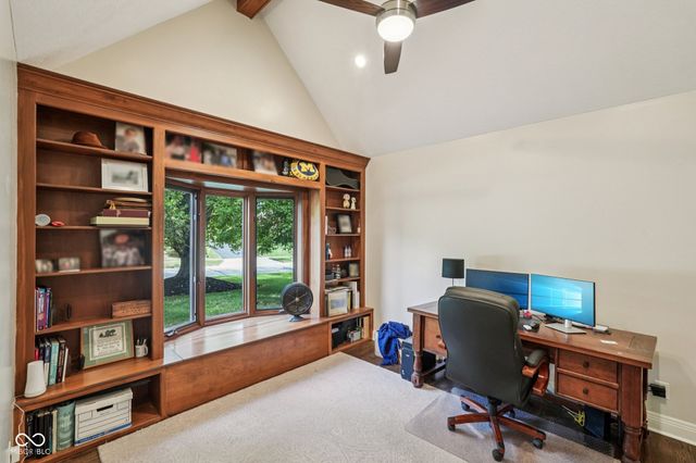 1985 Mulsanne Drive, Zionsville, IN 46077